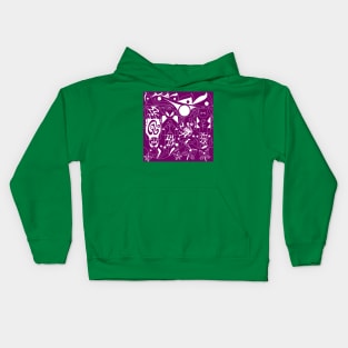 alien mask in soccer game ecopop Kids Hoodie